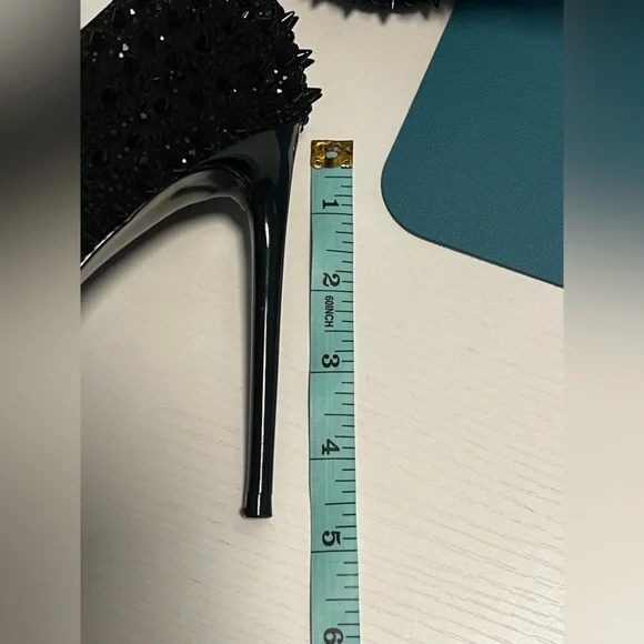 Steve Madden Black Spike Heels Sz 8.5 - Picture 6 of 8